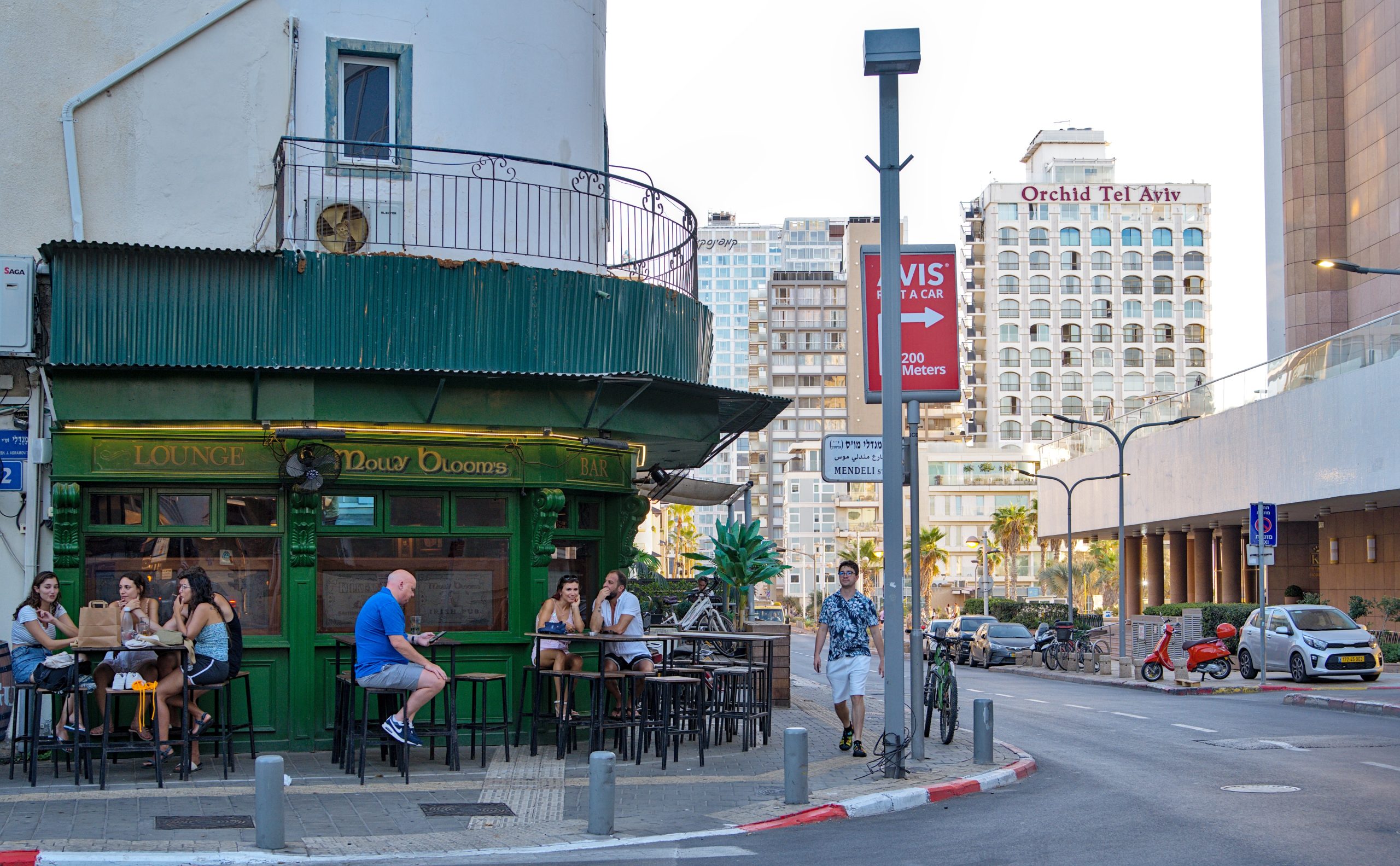 Tel,Aviv,Israel,October,2022,People,Are,Sitting,In,A